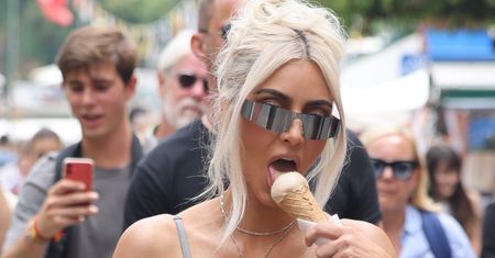 Kim Kardashian znowu zachwyca. Ma talię osy