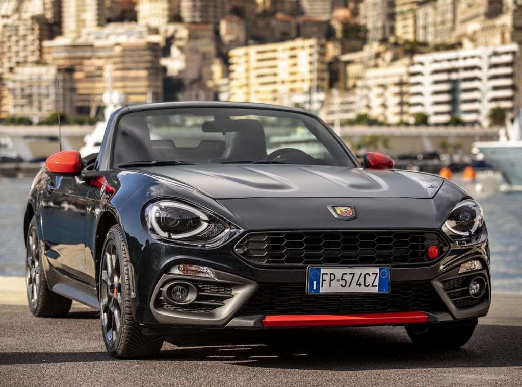 Abarth wziął na warsztat Fiata 124 i po kuracji u tunera roadster miał pod maską 170 KM