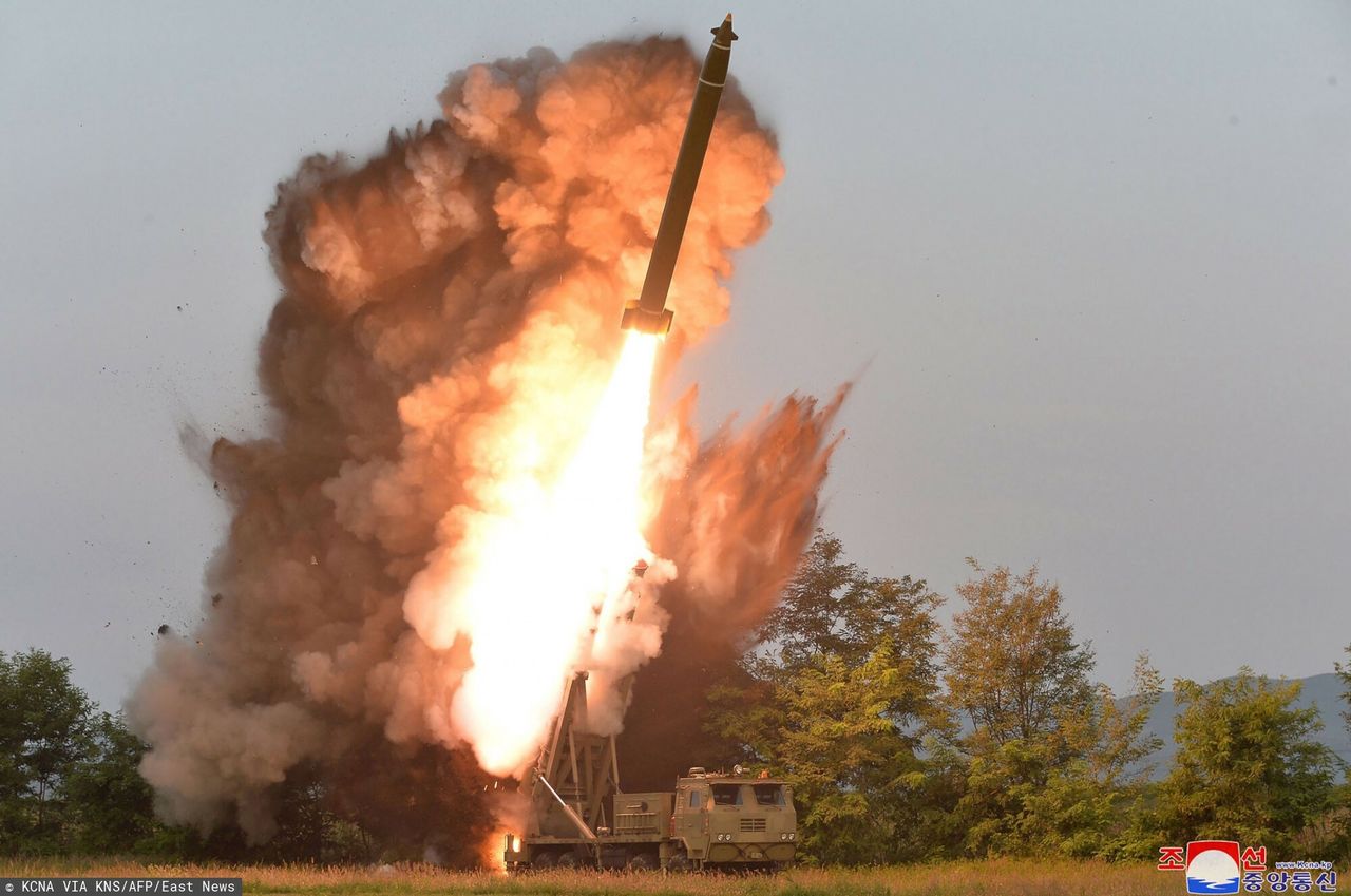 Korea Północna wystrzeliła serię rakiet balistycznych. Nieprzypadkowo właśnie teraz