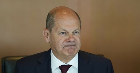 Niemiecki rząd odpiera zarzuty ws. Ukrainy. "Bild" ostrzega: Scholzowi grozi przejście do historii