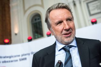 Najbogatszy Polak chce przejąć duży bank? "Będzie jednym z faworytów"