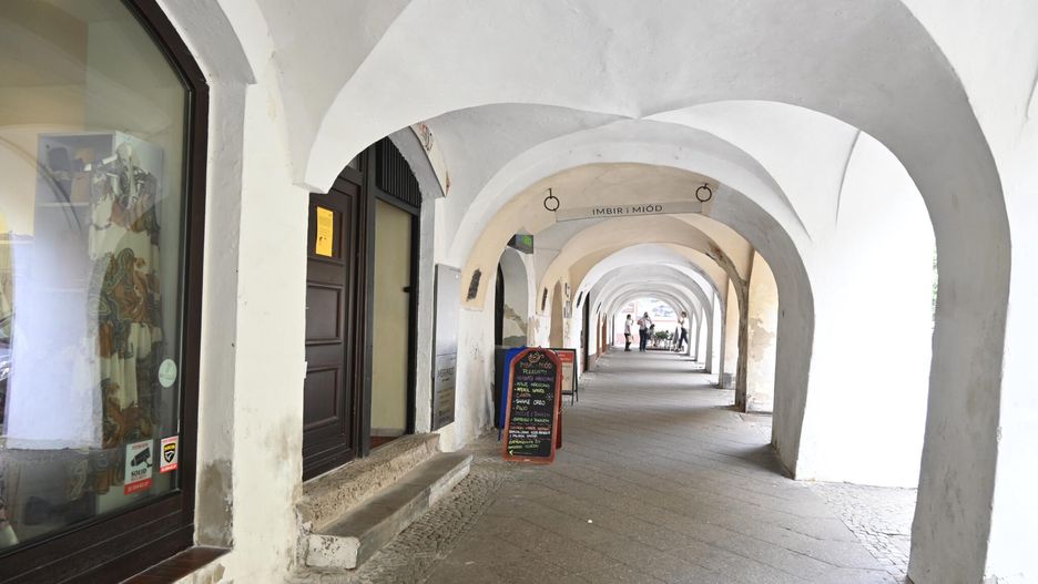 Tarnowskie Góry. Zabytkowe podcienie zostaną jednak wyremontowane.