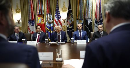 Wysiłki Trumpa nie przynoszą efektu. Biały Dom oskarża Europę