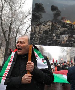 Ludzie wyszli na ulice Warszawy. Trzaskowski chciał zakazu