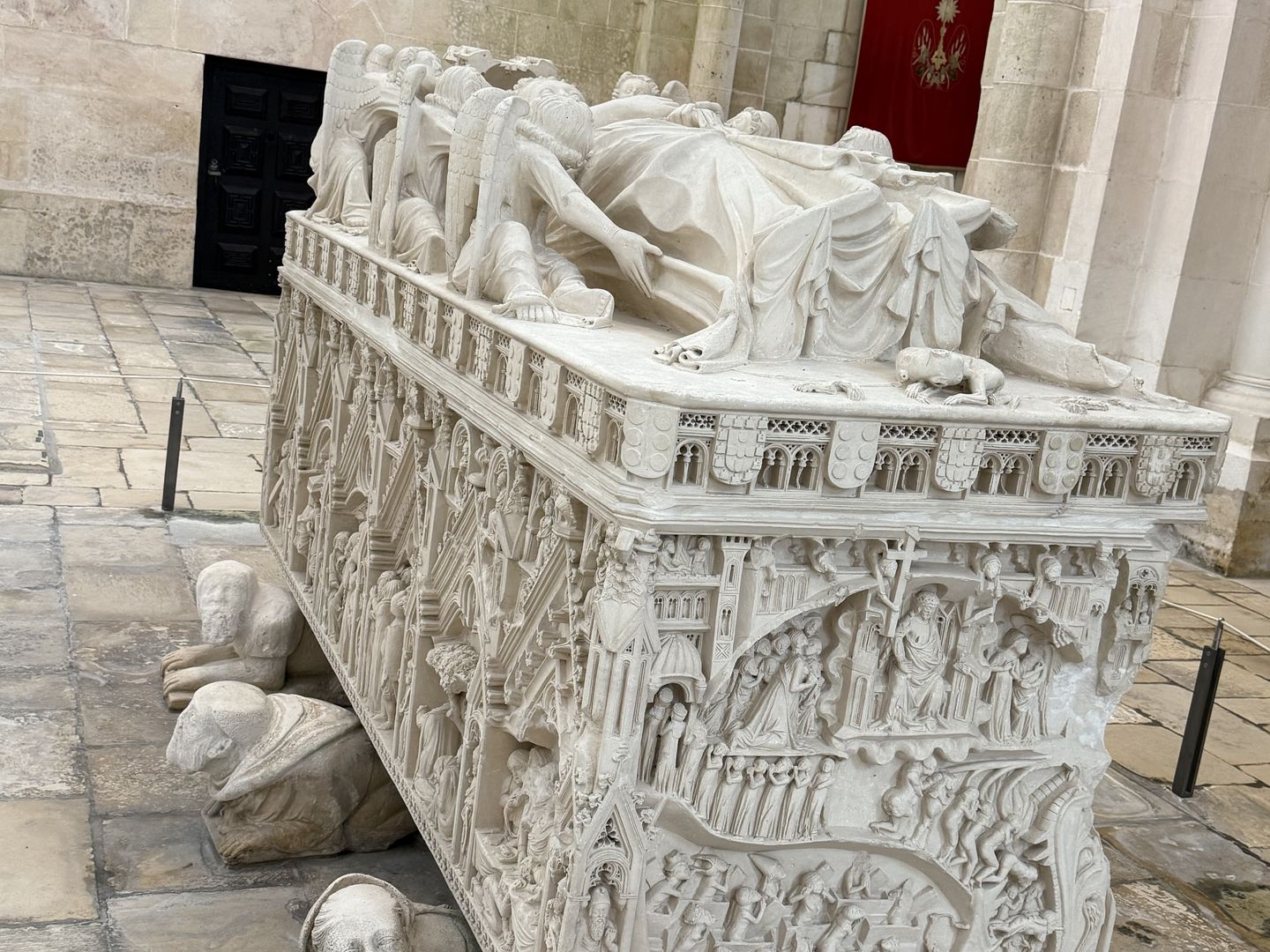 Alcobaça urzeka architekturą