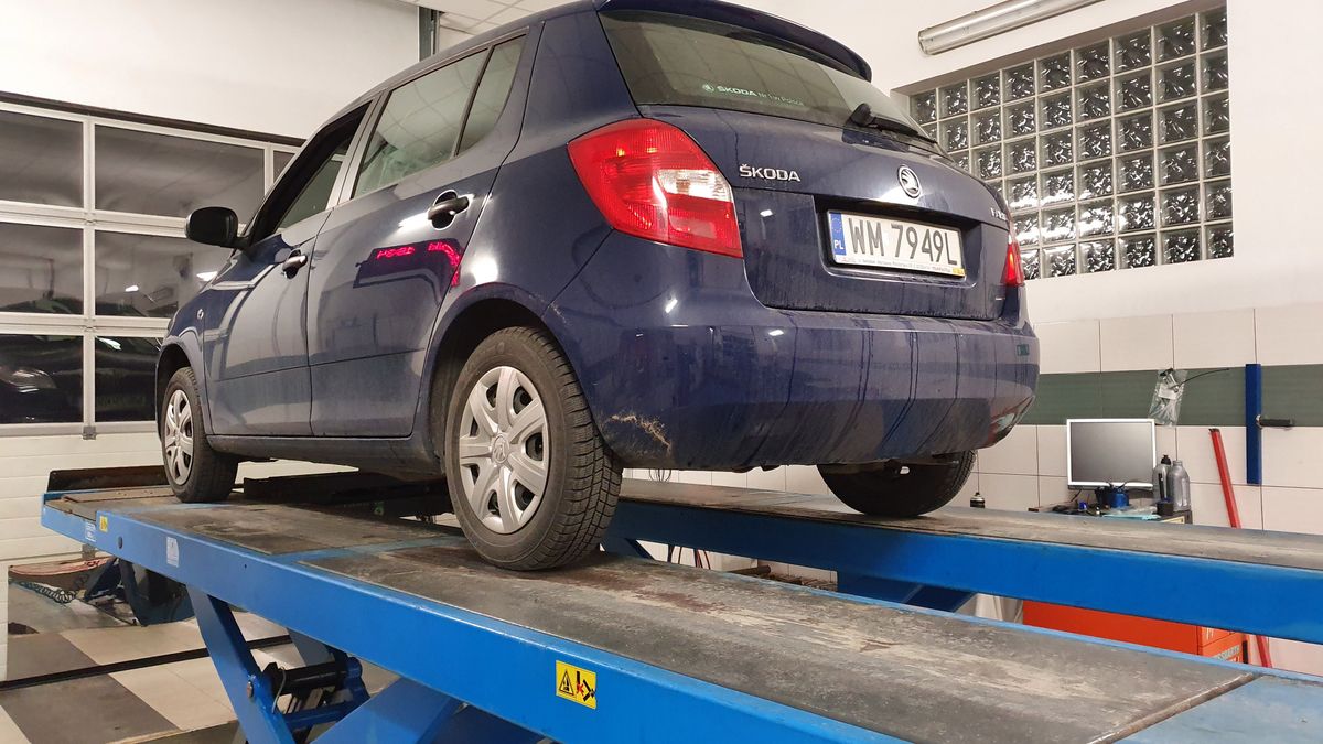 Kontrola auta to podstawa przed podróżą