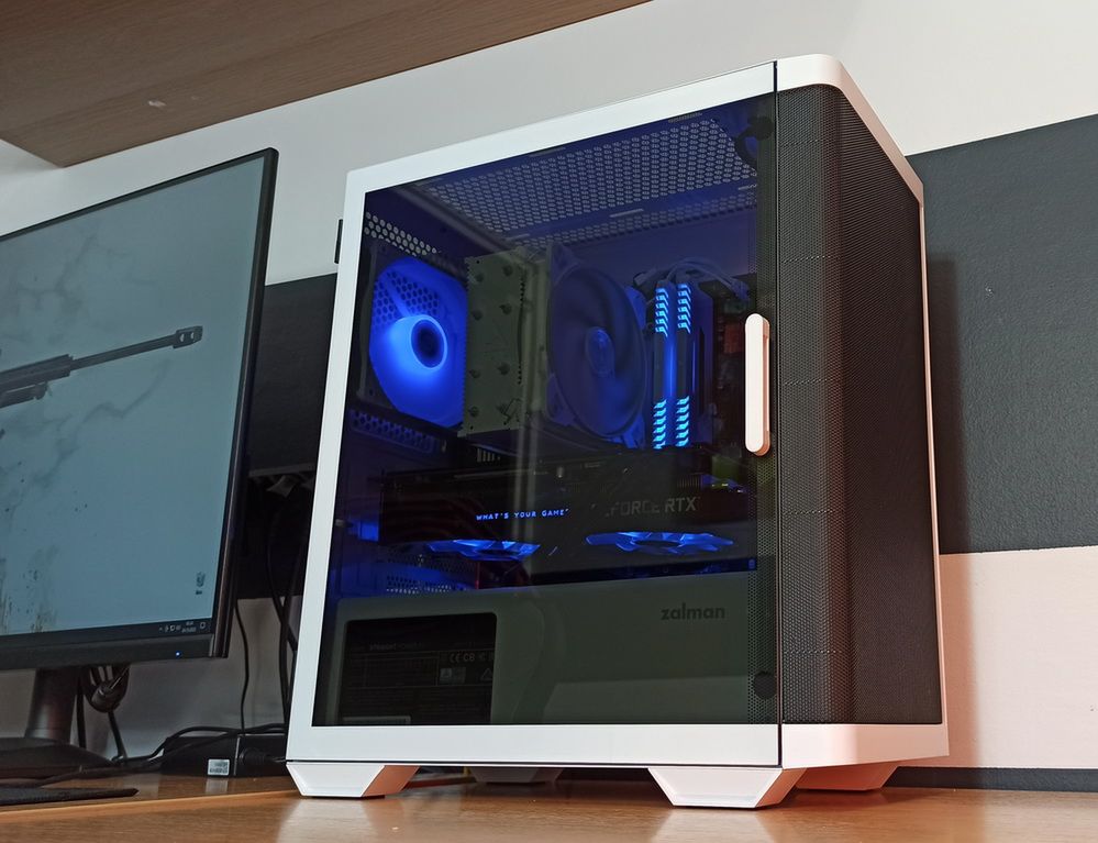 Test obudowy Zalman M4 White