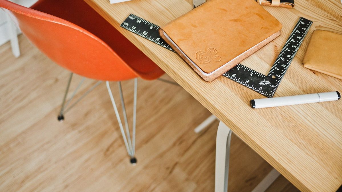 Dopłaty do pensji. Dofinansowanie do pensji ma służyć temu, by po tym, jak zacznie się odmrażanie gospodarki, pracownicy mogli wrócić do swoich miejsc pracy