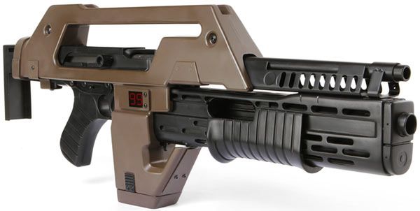 Pulse rifle z drugiej części „Obcego” może być Twoja! 3