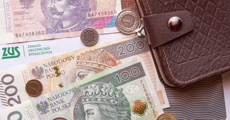 1,8 tys. zł dopłaty. Resort majstruje przy emeryturach jednej grupy