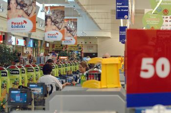 16 sierpnia Dniem Płacenia Gotówką. Organizacje chcą prawa wyboru