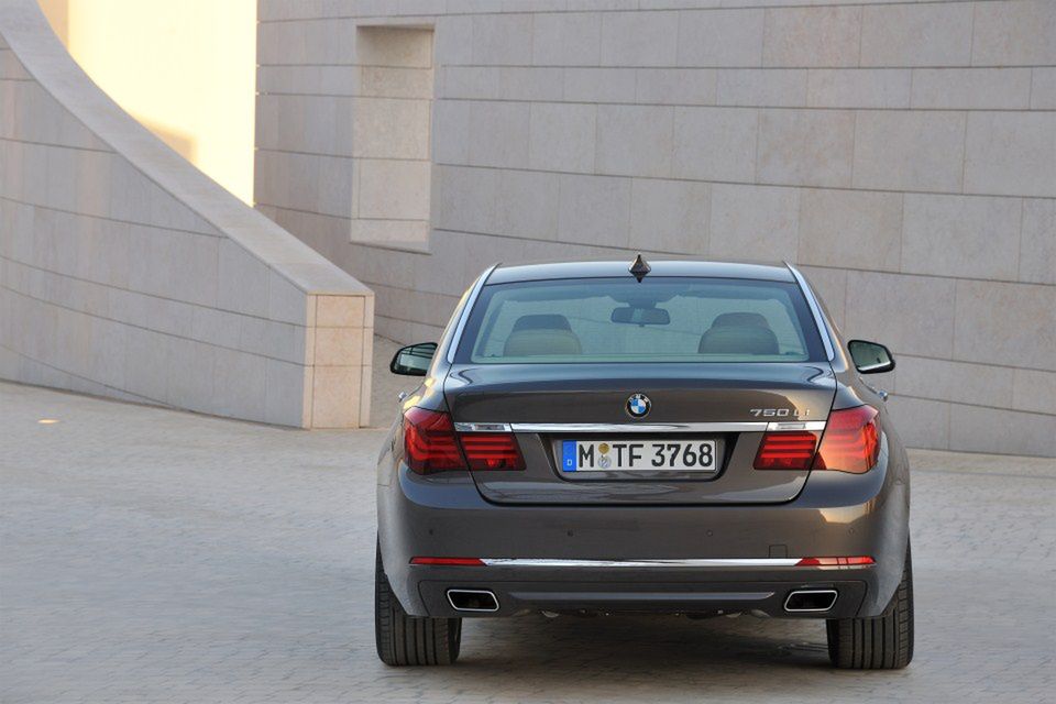 Odświeżone BMW serii 7 (2013) [galeria] 9