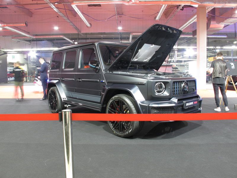 Brabus 700