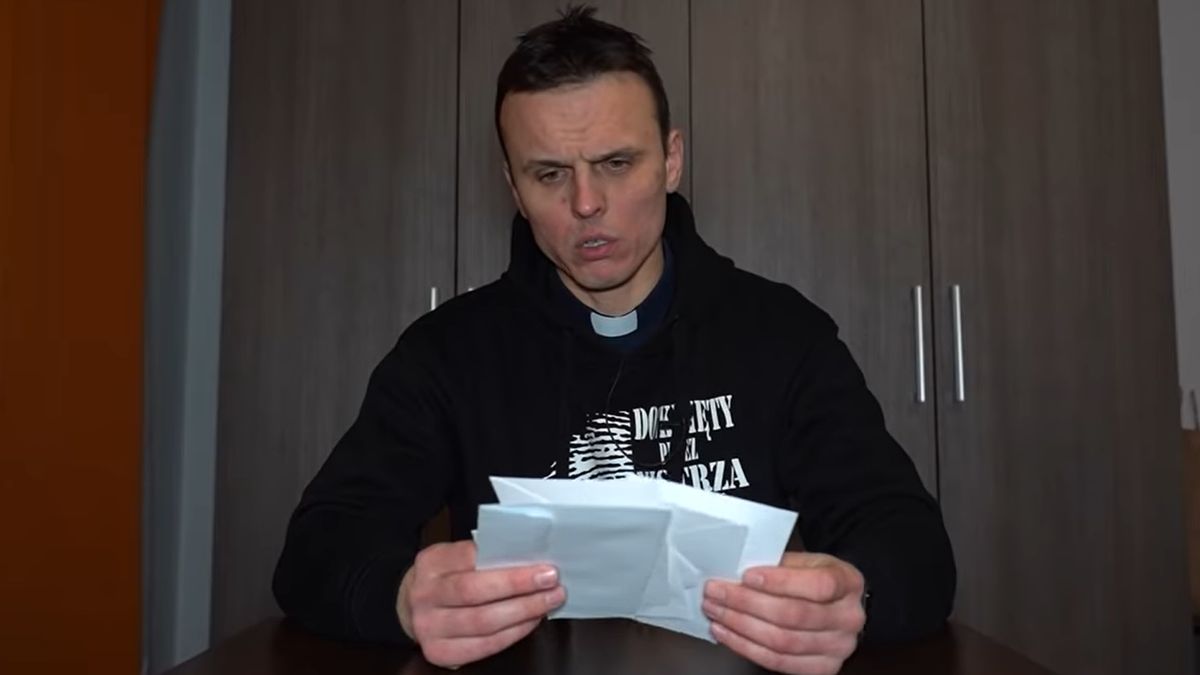 Ksiądz mówi o pieniądzach z kolędy 