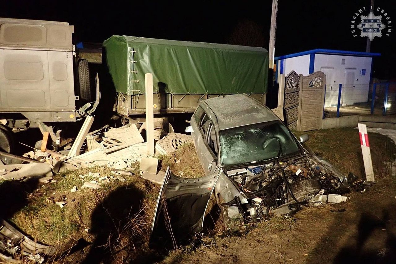 Pieszy wtargnął pod audi. Policja sięgnęła po alkomat