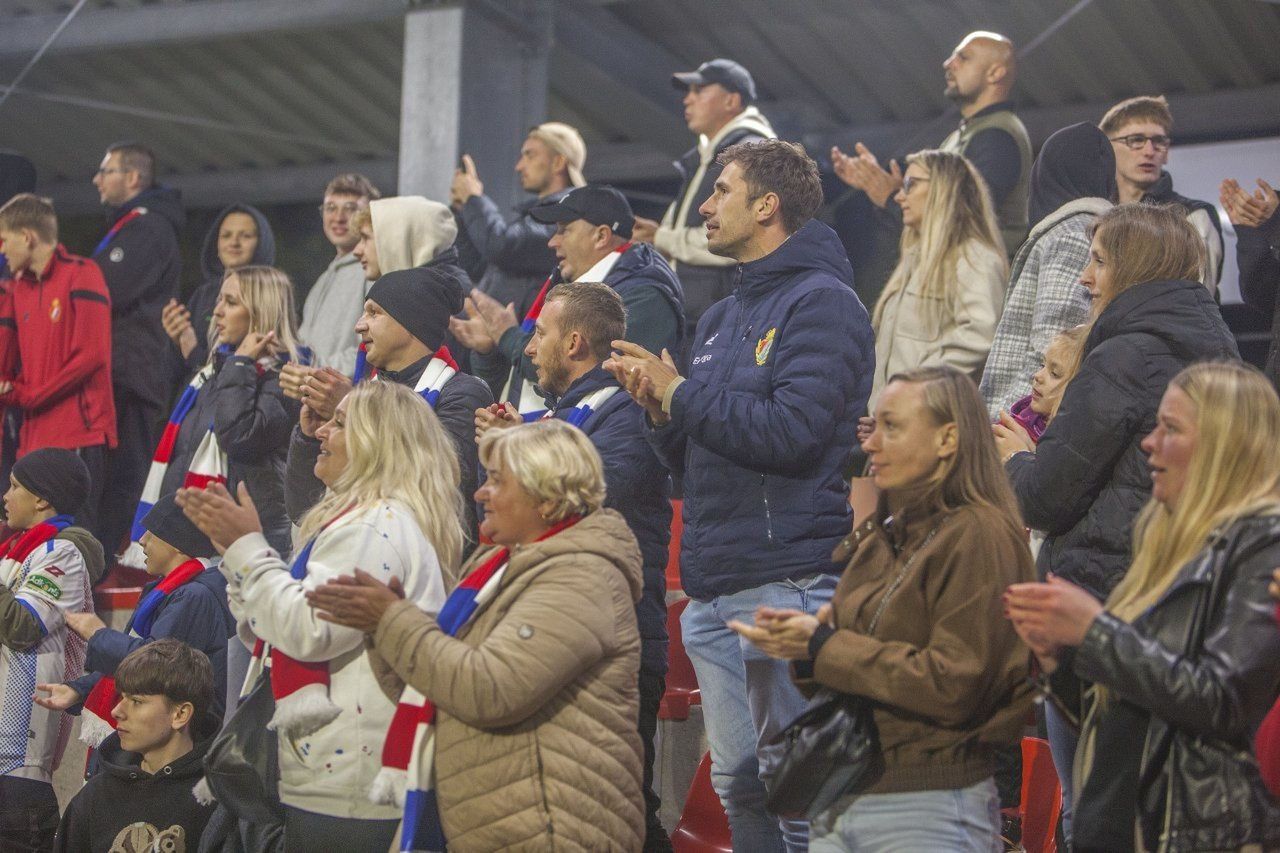 IV-ligowy Gryf Słupsk po dogrywce wyeliminował z Pucharu Polski I-ligową Polonię Warszawa, sprawiając dużą niespodziankę