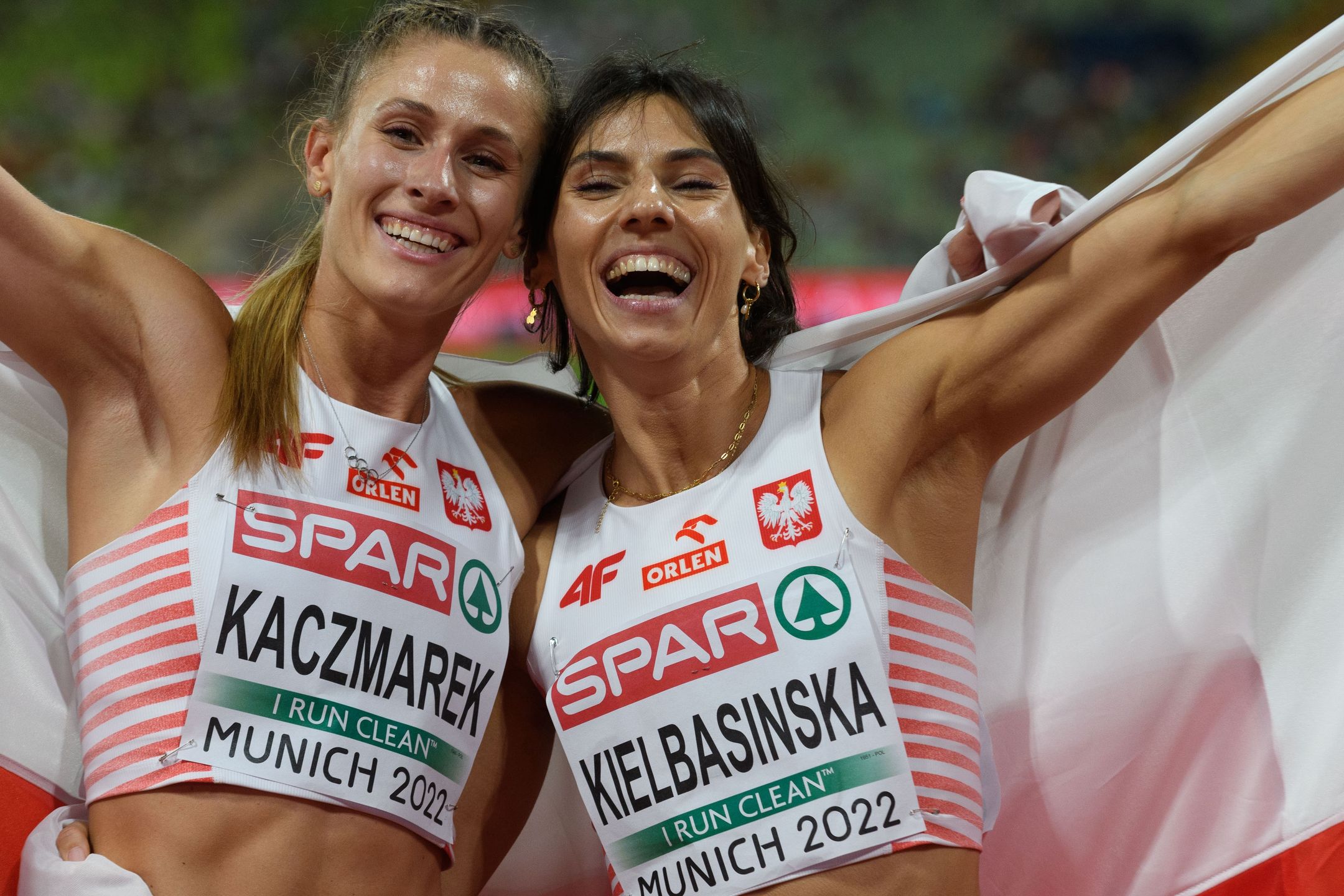 Athletics, Natalia Kaczmarek (Poland) and Anna Kielbasinska (Poland) after the womens 400m final , on August 17, 2022 in Munchen, Germany. (Photo by Sven Beyrich/JustPictures/LiveMedia/NurPhoto via Getty Images)
 NO USE SWITZERLAND.