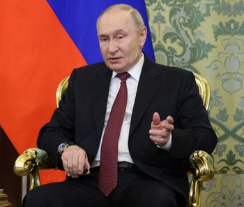 Kreml traci na sankcjach. Wpływy podatkowe od firm naftowych spadły