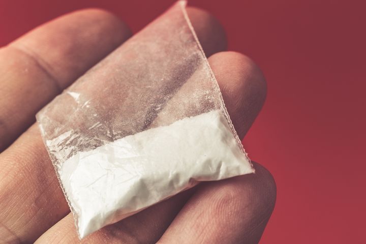 Kokaina jako substancja psychoaktywna działa na układ nerwowy.