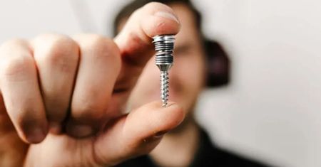 Prawdziwa rewolucja w budownictwie. Ta śruba tłumi hałas, nawet o połowę
