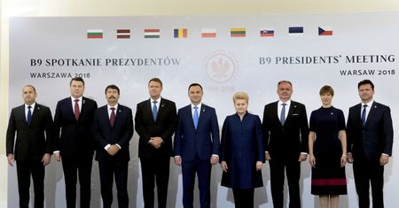 Bukaresztańska Dziewiątka. Sojusz na granicy NATO