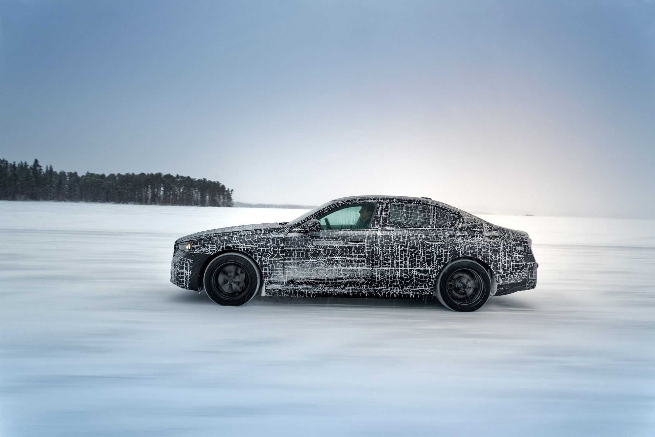 BMW i5 - zdjęcia z testów