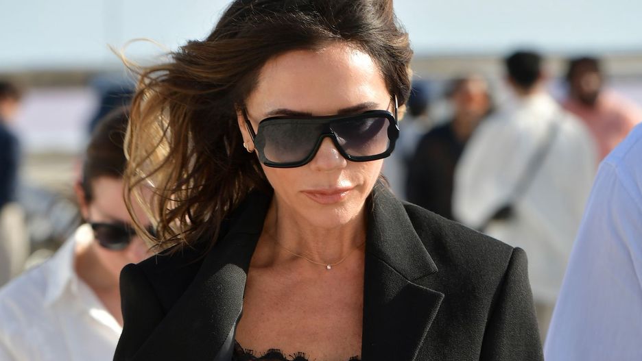 "Le Papier" Jacquemus' Fashion Show : Photocall In Arles
ARLES, FRANCE - JUNE 27: Victoria Beckham attends the "Le Papier (The Paper)" Jacquemus' Fashion Show on June 27, 2022 in Arles, France. (Photo by Dominique Charriau/Getty Images)
Dominique Charriau