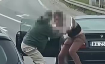 Bójka na S8. Kierowca BMW aż wysiadł z auta. Jest nagranie