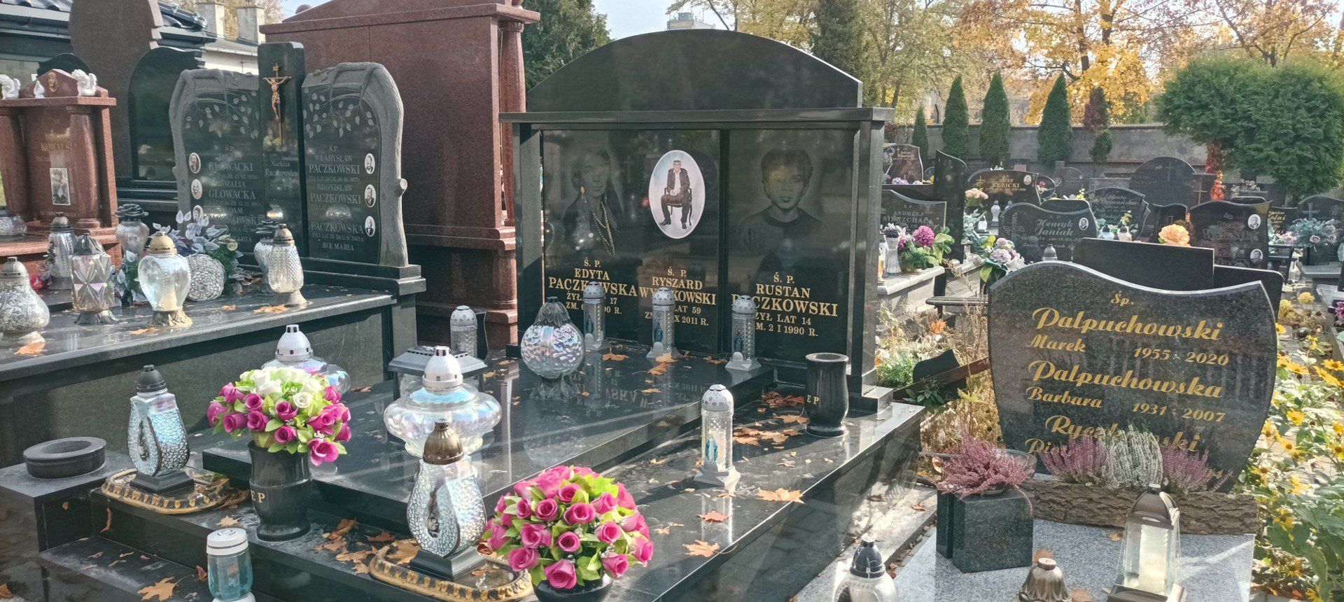 Romskie groby na cmentarzach Łodzi i okoli