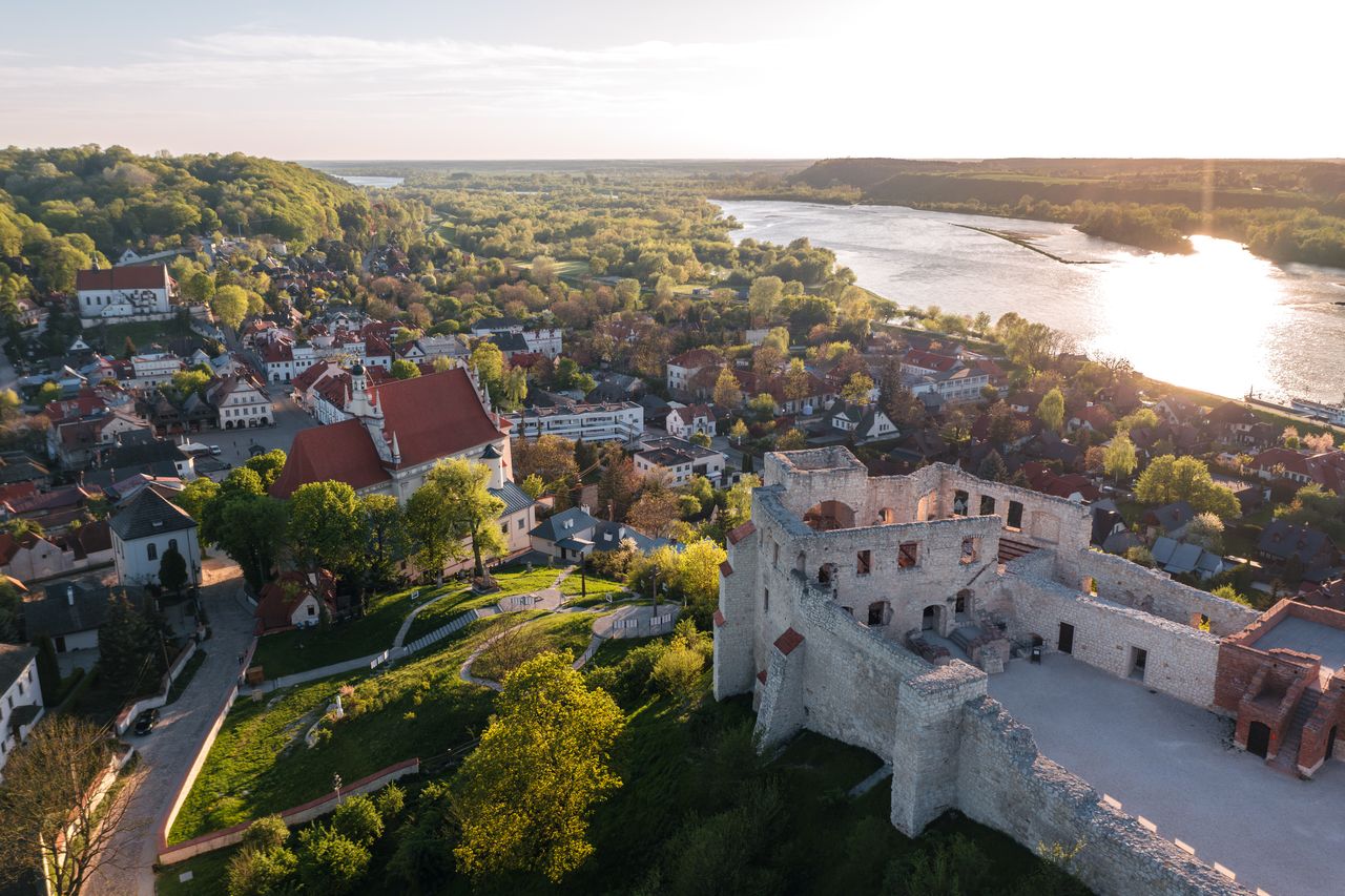 Zasługujesz na królewski odpoczynek. Rezerwuj hotel w Kazimierzu Dolnym