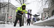 Śnieżyce paraliżują południe USA. Wiele osób bez prądu, tysiące lotów odwołanych
