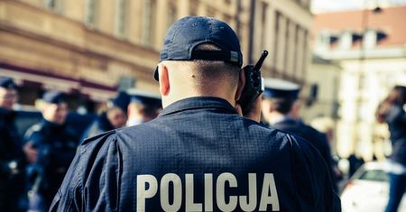 Amator darmowego alkoholu w rękach policji