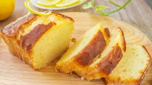 Na Wszystkich Świętych zawsze stawiam na stole. Goście za każdym razem chwalą jego delikatność i puszystość