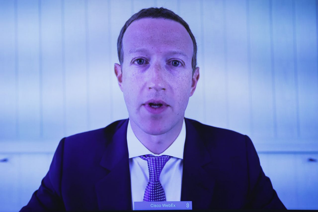 Wyciek danych z Cambridge Analytica. Zuckerberg zostanie przesłuchany