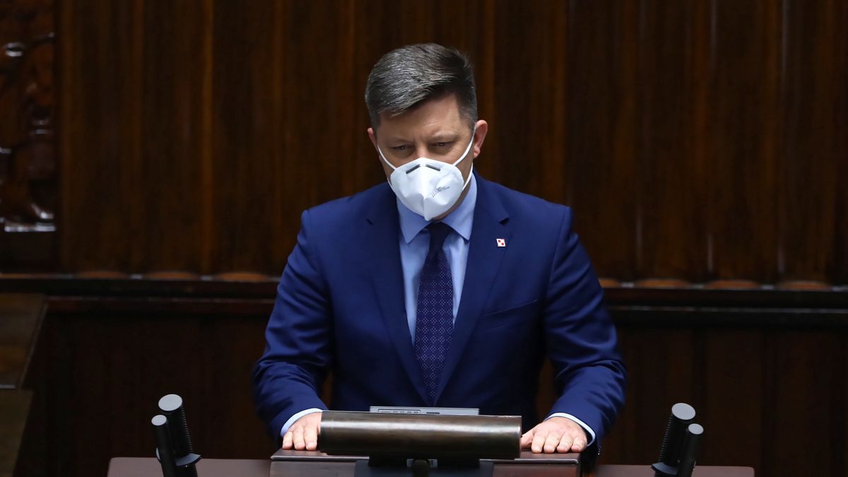 Szczepionka na koronawirusa. Michał Dworczyk zapowiada "benefity" dla zaszczepionych.