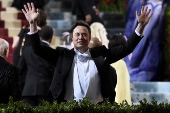 Elon Musk zrywa porozumienie z Twitterem. Ekspert: słono za to zapłaci