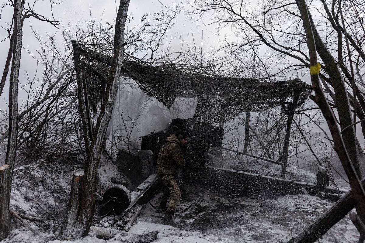 Ukraińskie artyleria w sektorze kupiańskim