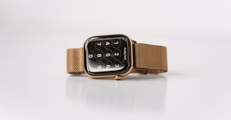 Apple Watch na lato, trening i do pracy. Jak dobrać pasek bez przepłacania?