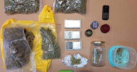 Ostrowiec – Dwa areszty za przestępstwa narkotykowe