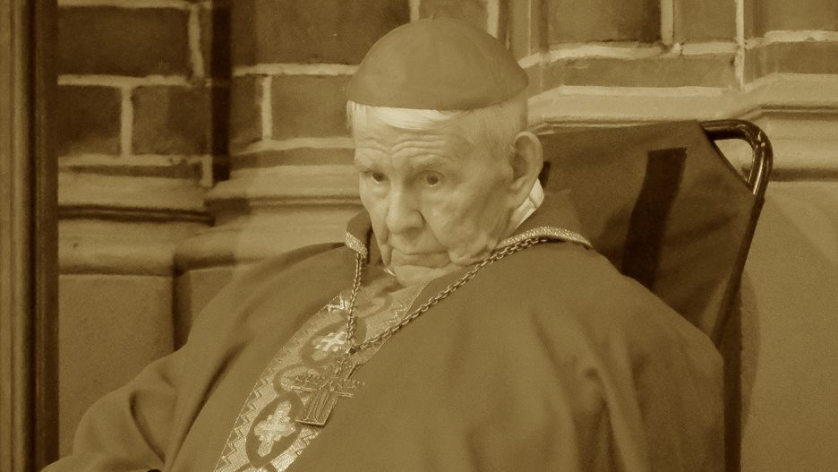 Ksiądz biskup Kazimierz Romaniuk zmarł 25 lutego. Był pierwszym 