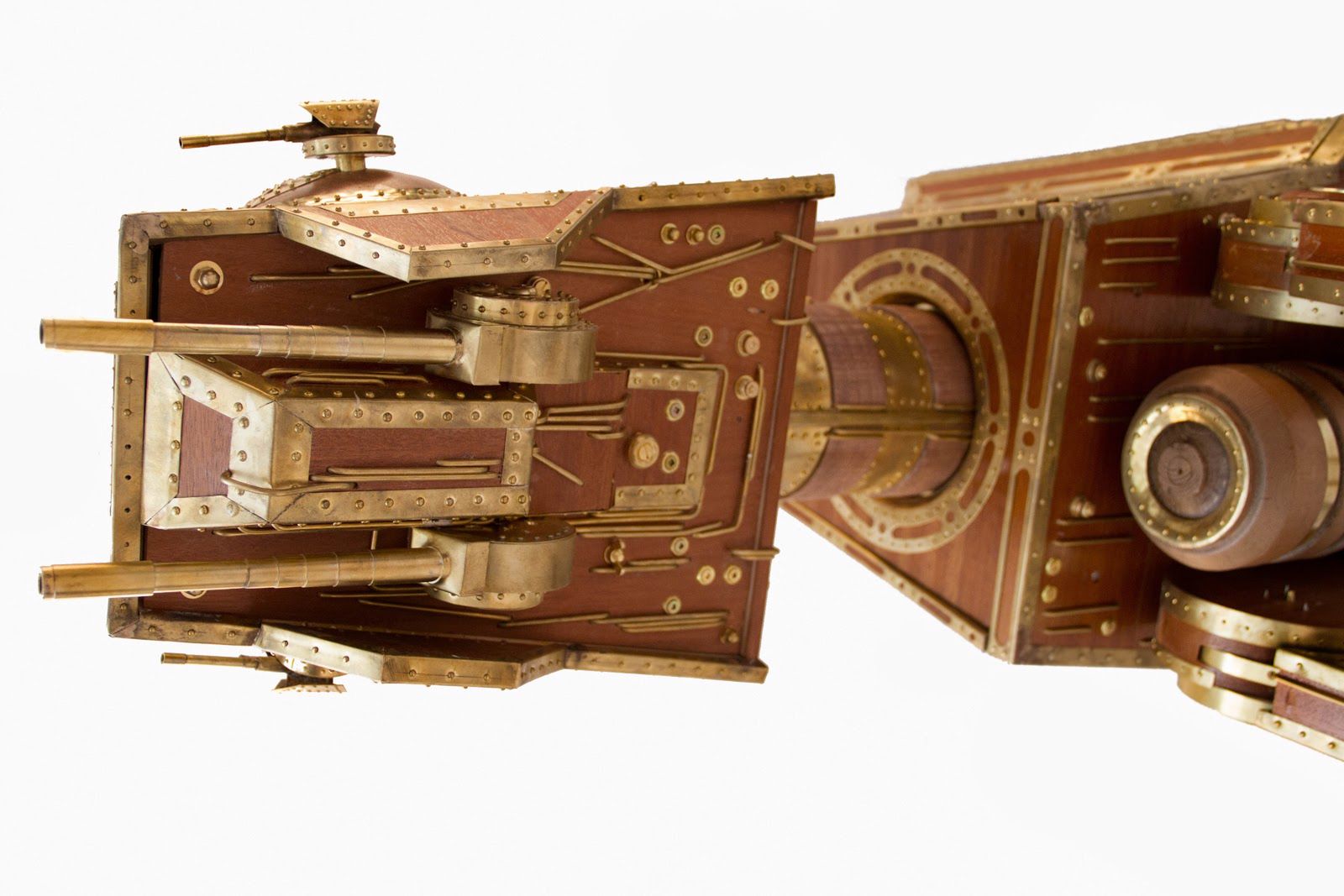 WTF dnia: steampunkowy AT-AT w roli domowego barku [zdjęcia] 5