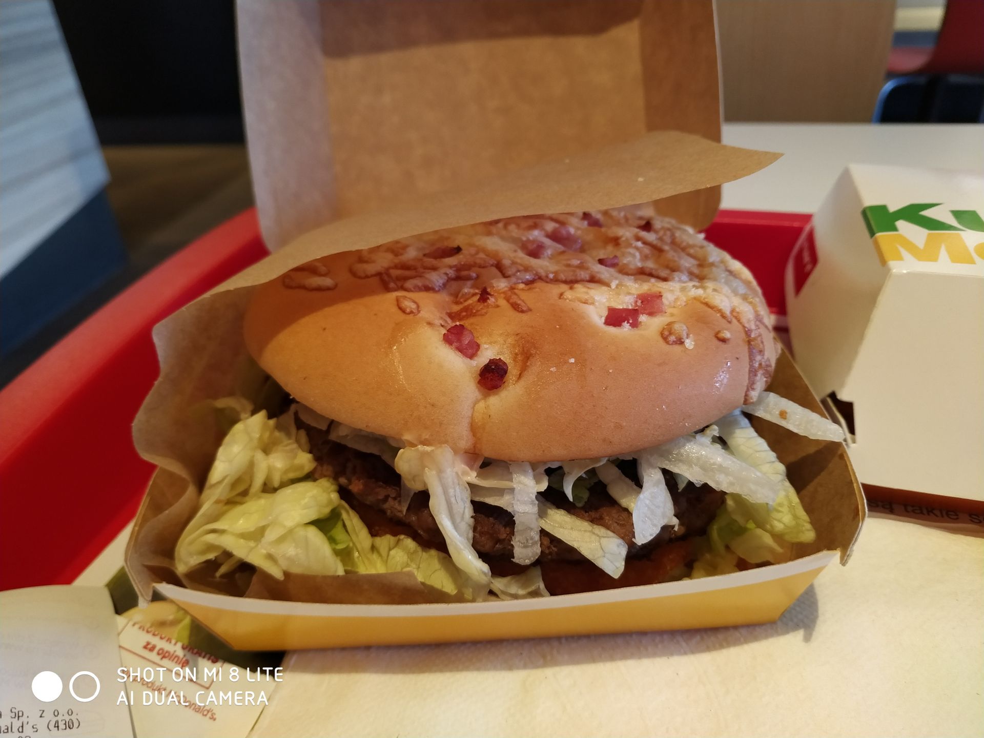 Xiaomi Mi 8 Lite – test. Sprawdziliśmy, czy warto kupić tańszą wersję topowego smartfonu 16