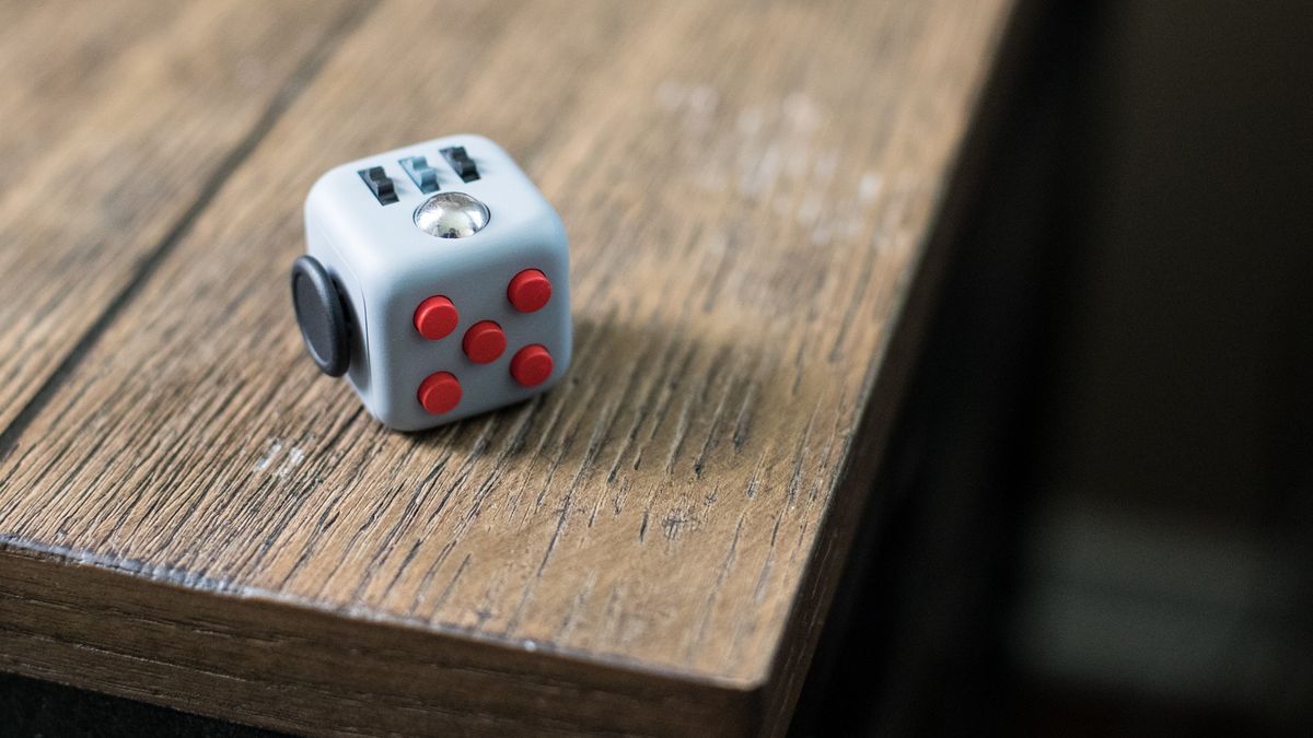 Gadżet ostateczny. Kostka za 2,7 mln dolarów zapewni ci zajęcie do końca życia 1