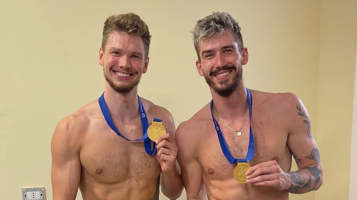 Na zdjęciu od lewej: Jakub Kochanowski i Tomasz Fornal