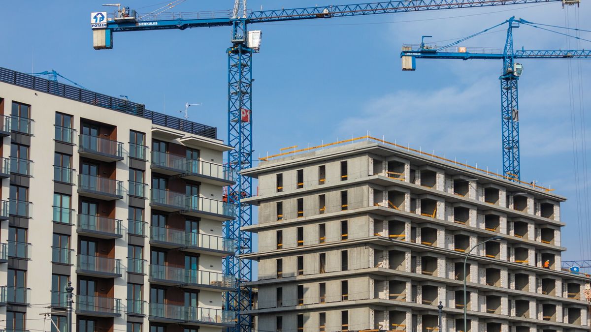 Budowa bloku mieszkalnego