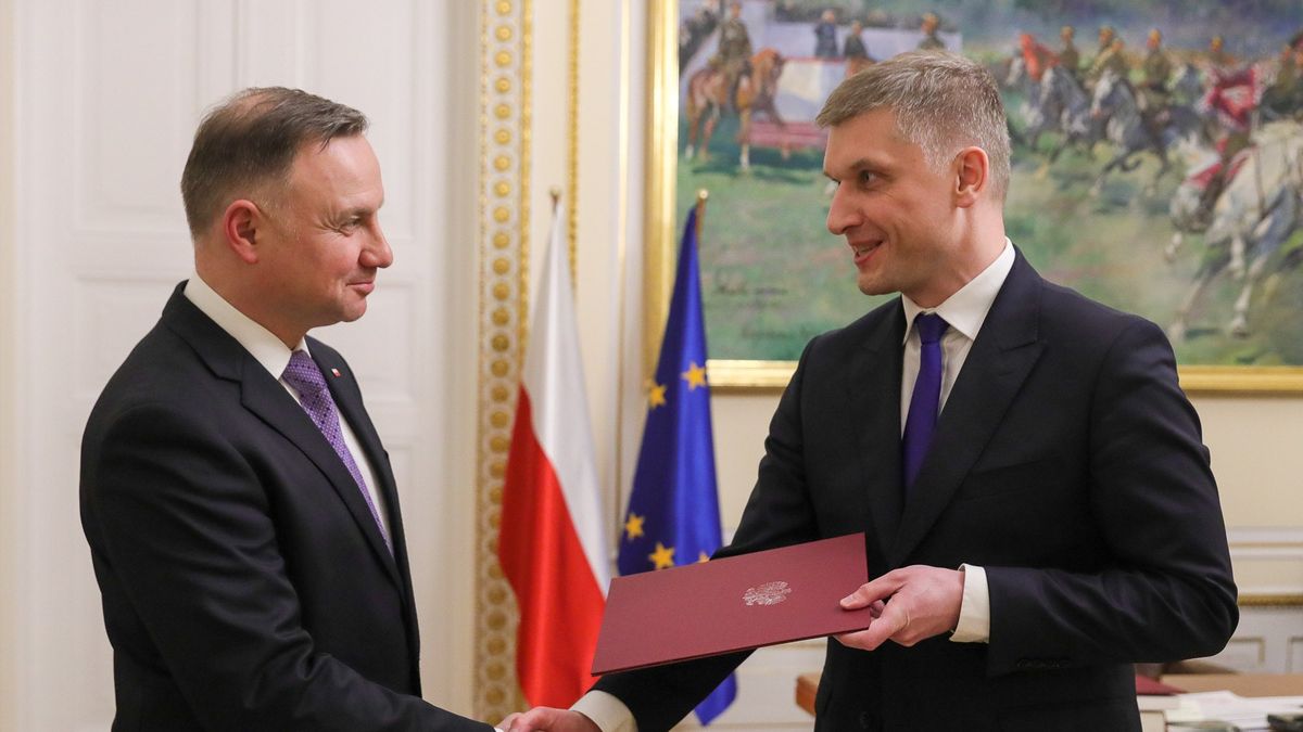 Prezydent Andrzej Duda i były minister rozwoju Piotr Nowak 