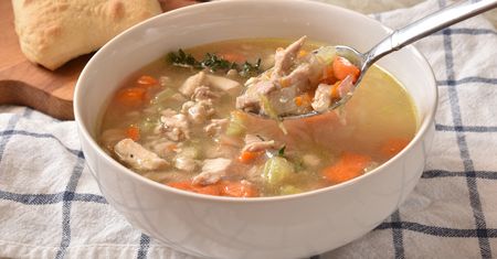 Ten bulion to prawdziwy eliksir młodości. Poprawi wygląd, jak i kondycję