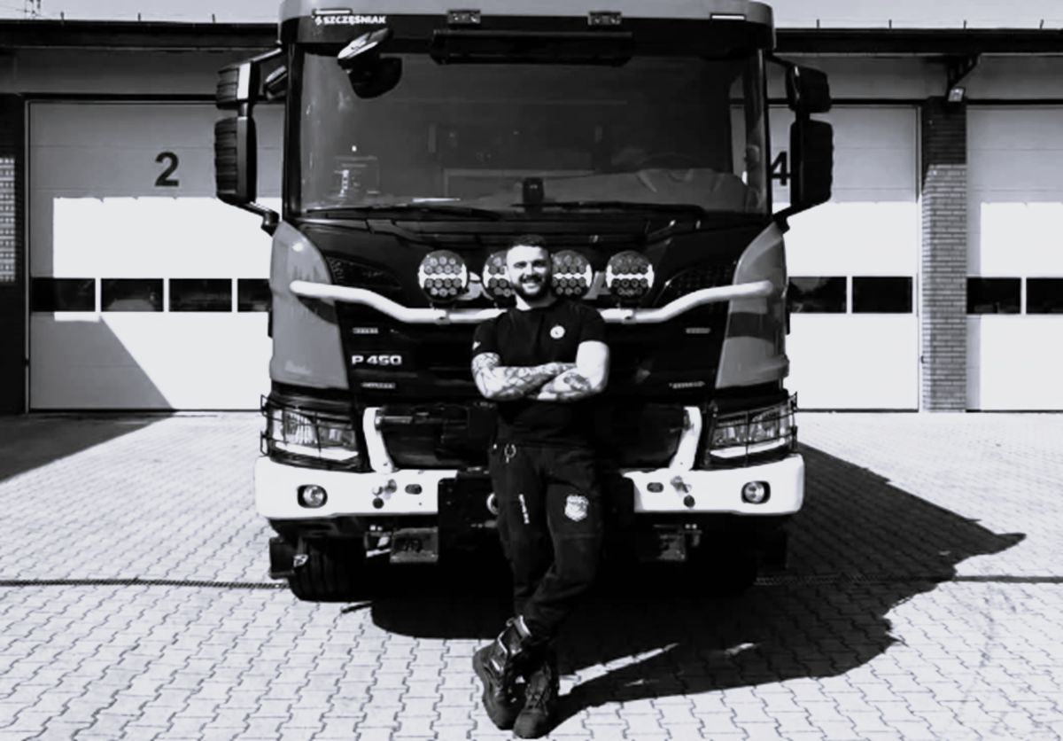Rozpacz w Laskach. Nie żyje młody strażak. "Druhu Krystianie"