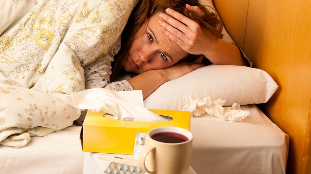 5 niezbyt mądrych rzeczy, które robimy chcąc jak najszybciej pozbyć się przeziębienia
