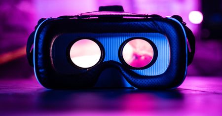 Lekkie i energooszczędne okulary AR – Qualcomm i Microsoft łączą siły